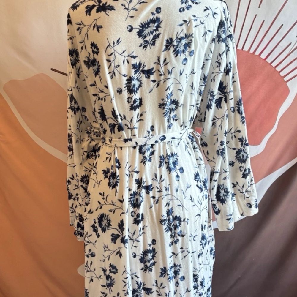 The Great Blue White Floral Robe Anthropologie Tie Waist Long Robe White Size M - Picture 5 of 9
